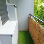 아파트 Komfortowy 3 Pokojowy Z Balkonem
